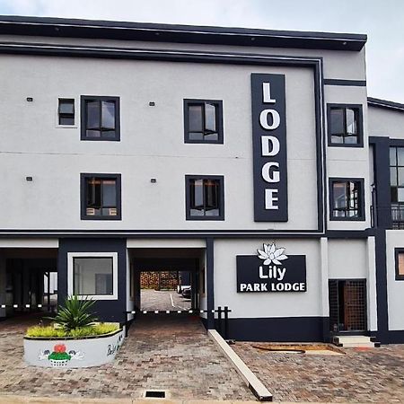 Lilypark Lodge Rustenburg Exterior foto