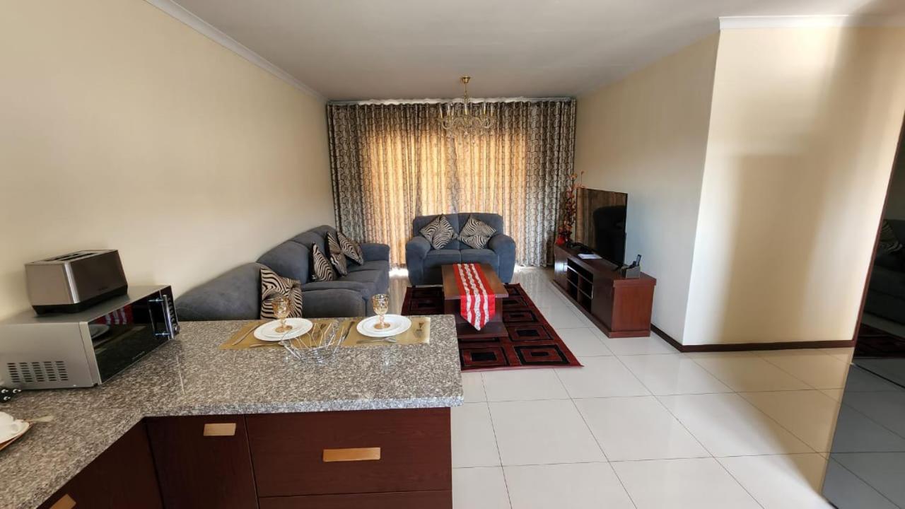 Lilypark Lodge Rustenburg Exterior foto